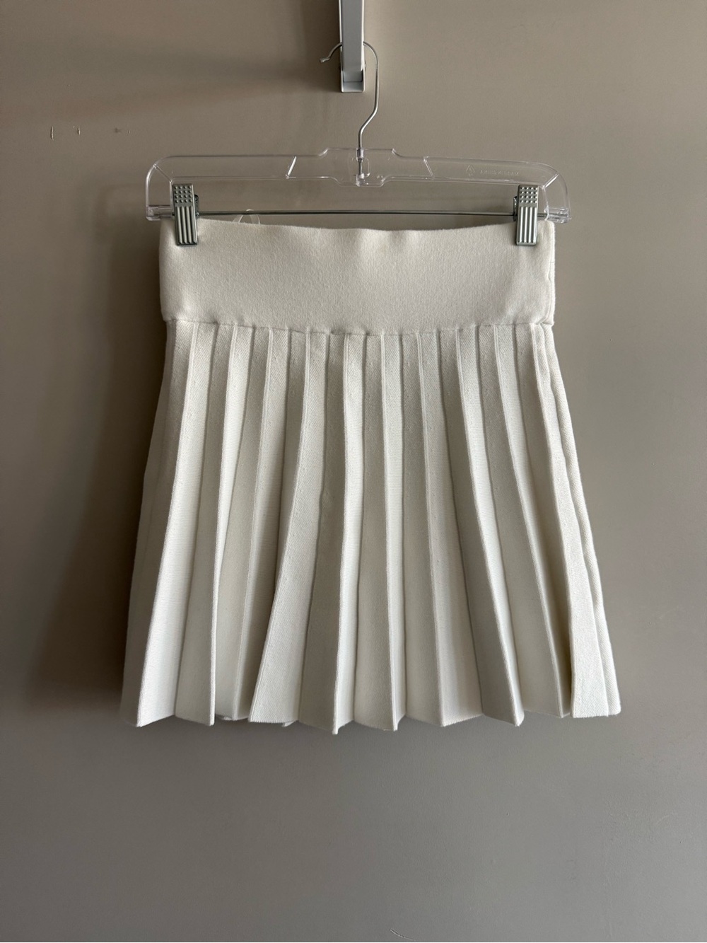 Minnie Rose Ivory Pleated Mini Skirt
